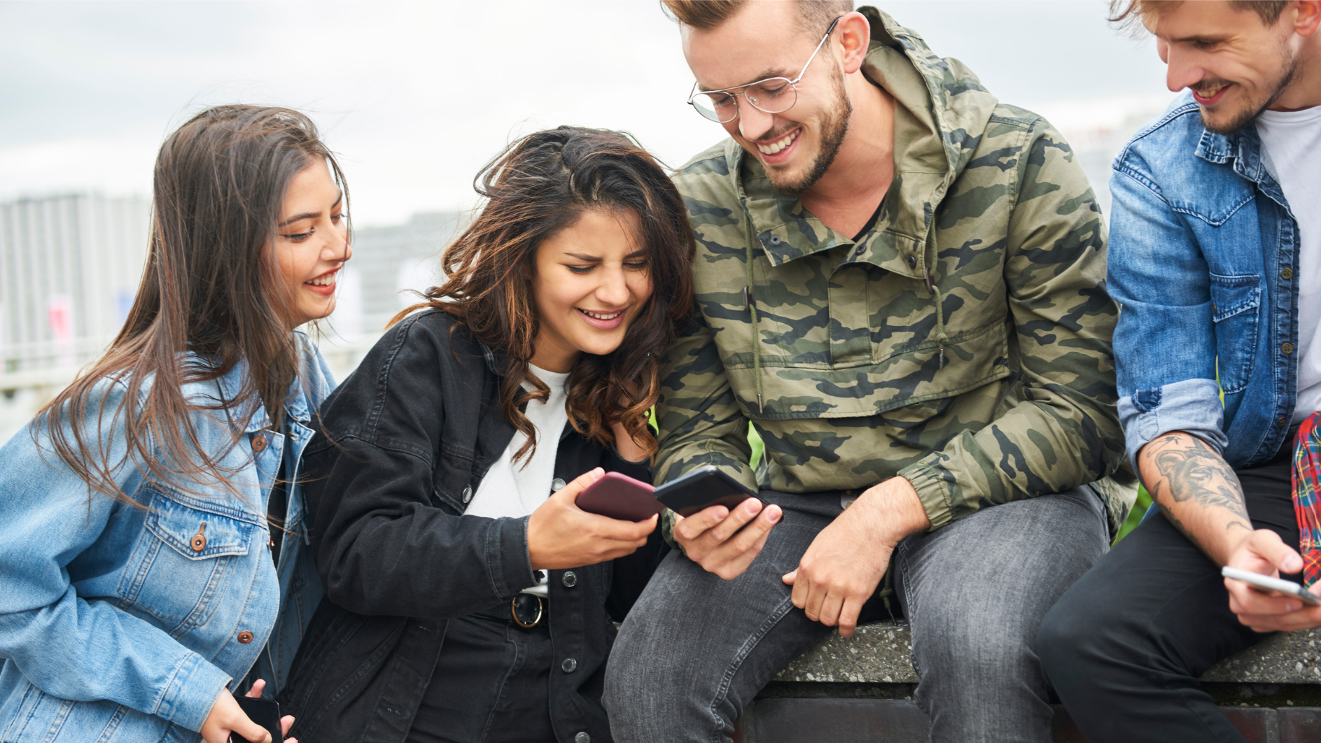 Friends sharing LostIt Tag protection credit code to get a free QR code luggage tag